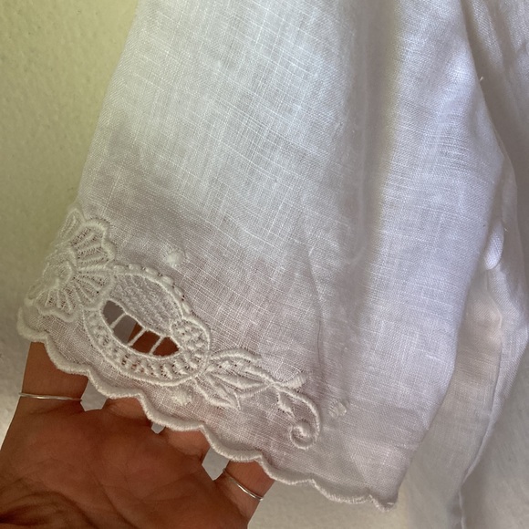 Chasing Unicorns✨ Not Alone Anymore Linen Cutwork Blouse sz M - Picture 16 of 17